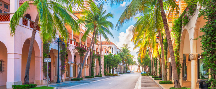 Street in Palm Beach, FL